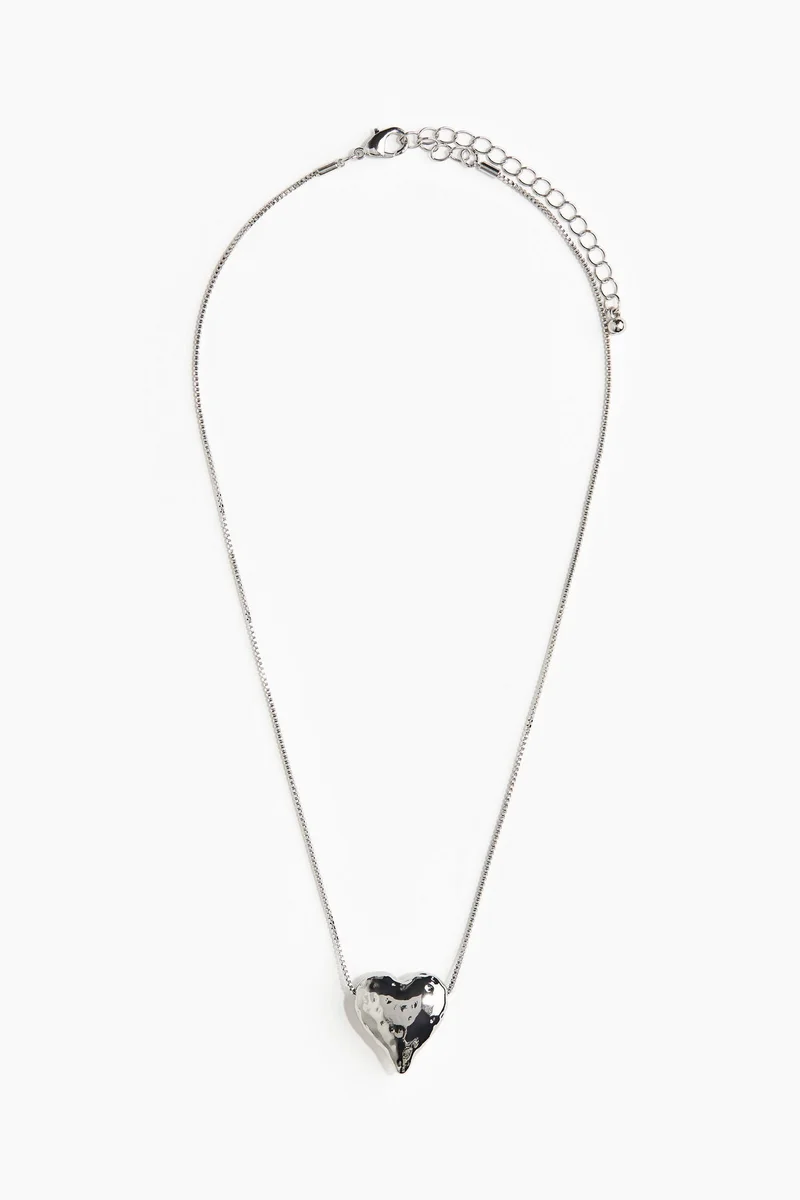 H&M Heart-pendant necklace